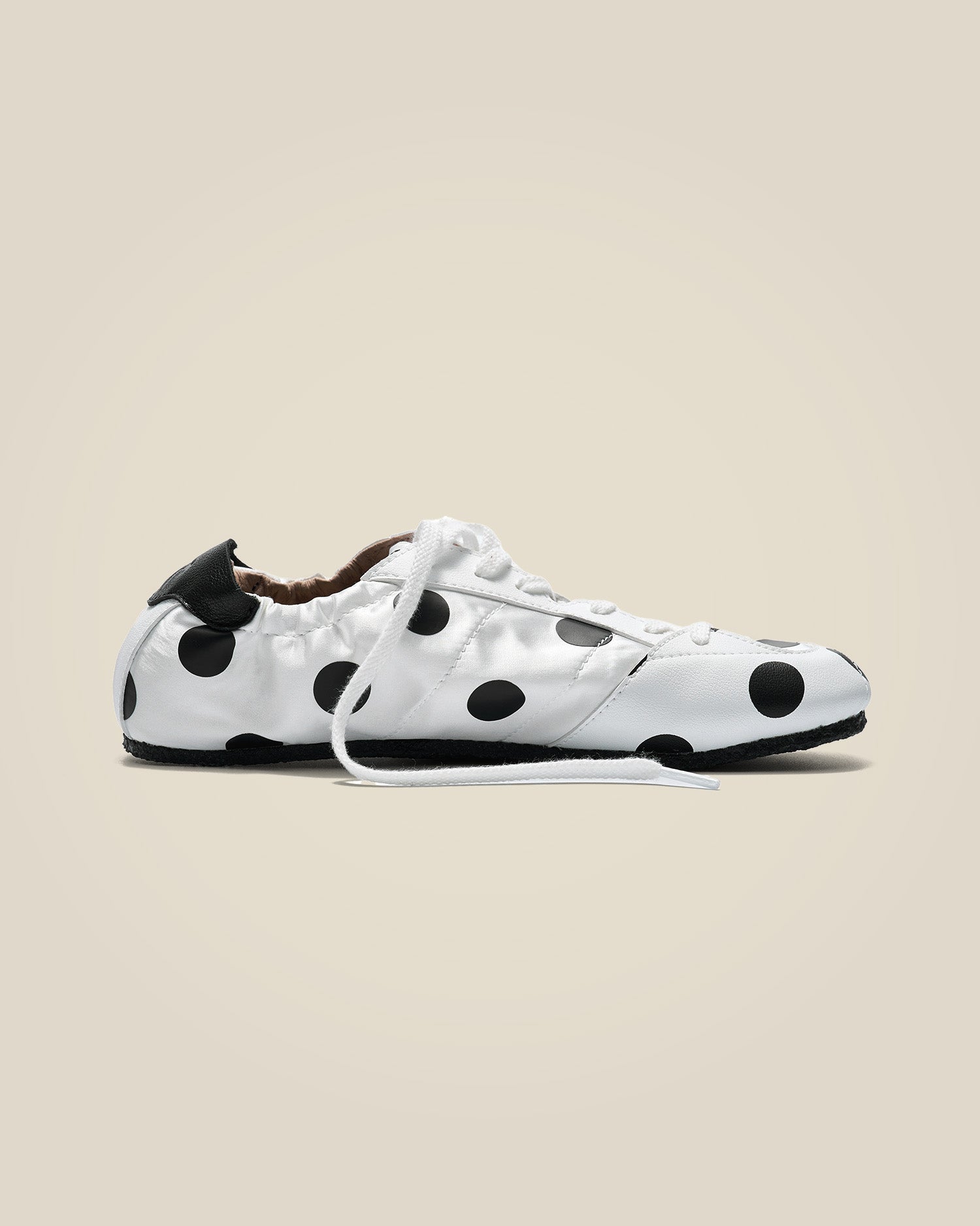 UPERA Barefoot Series -Silver-Grey Polka Dot