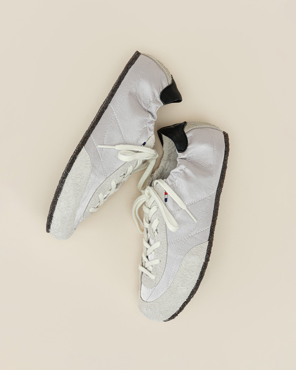 UPERA Barefoot Series-satin flow