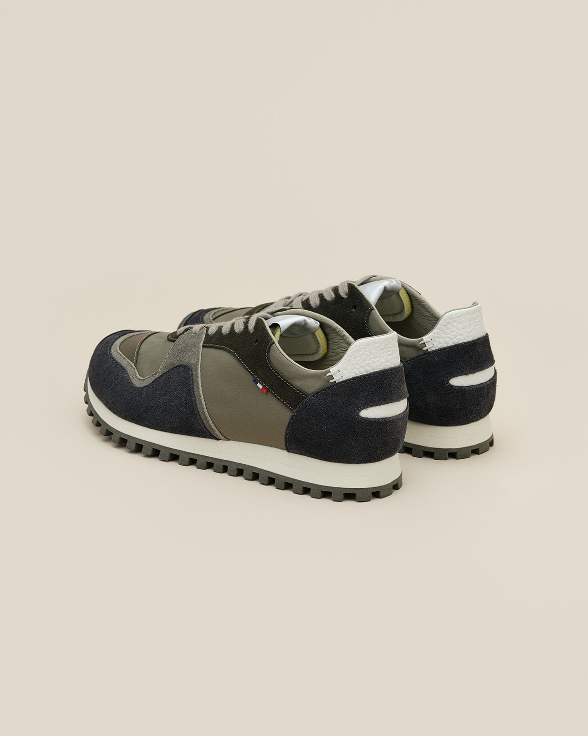 UPERA Nomad Series-olive branch