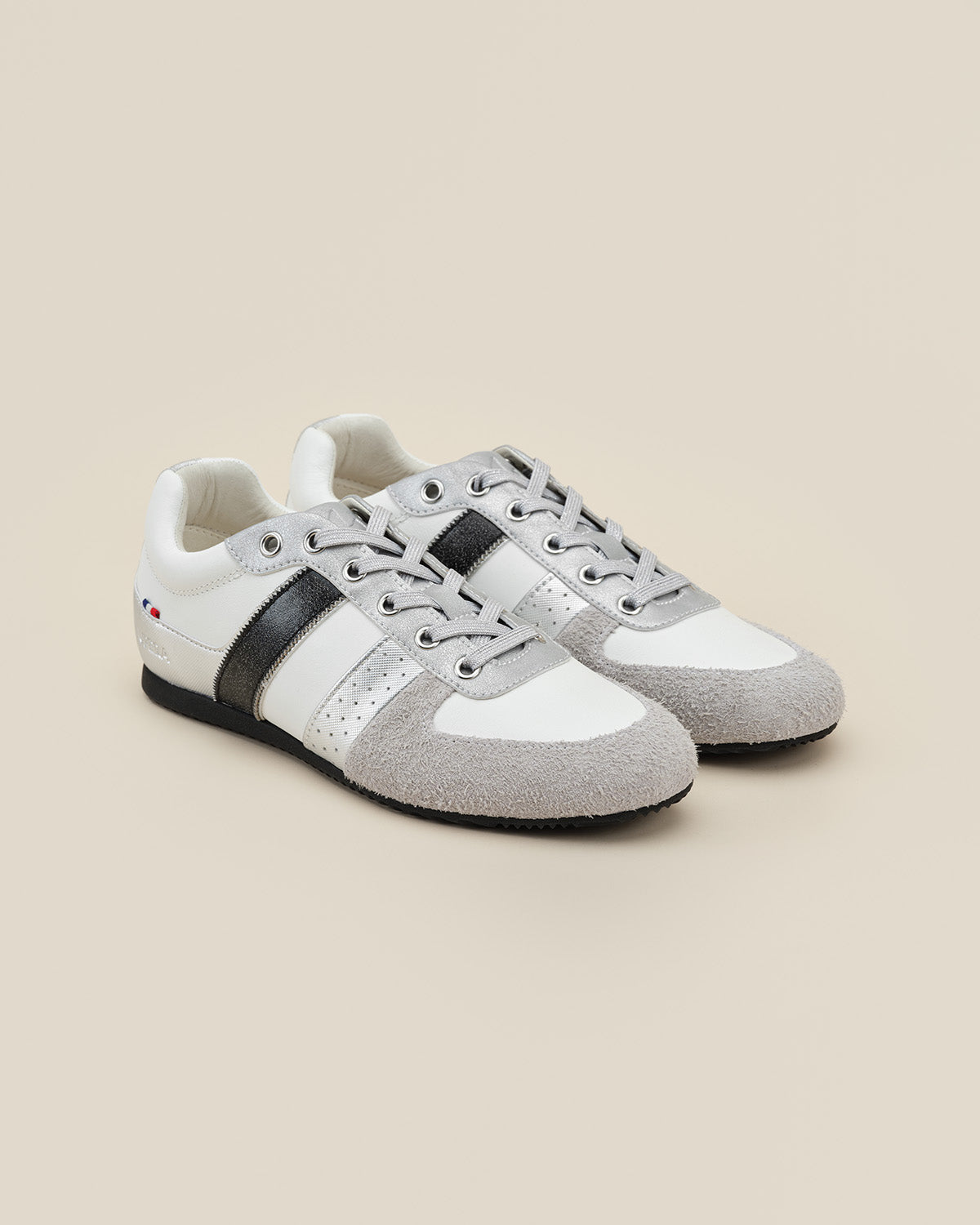 UPERA Viva Training Series-glazed white
